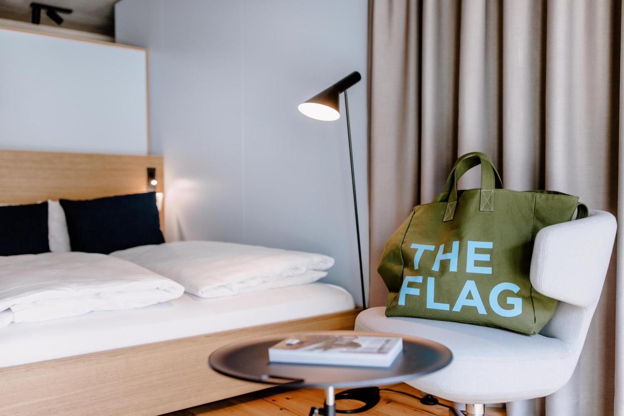 Hotel THE FLAG West M. Frankfurt am Main Zimmer foto